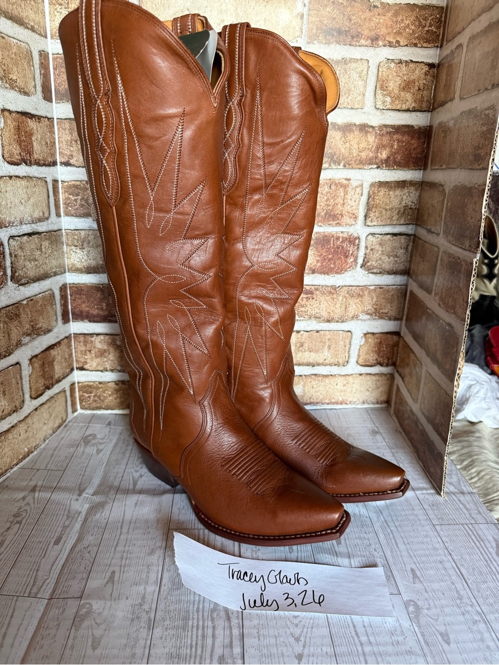 Tecovas Loretta saddle size 9
